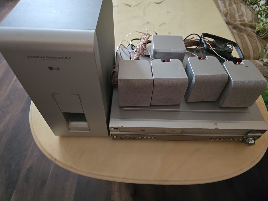 Домашній кінотеатр LG