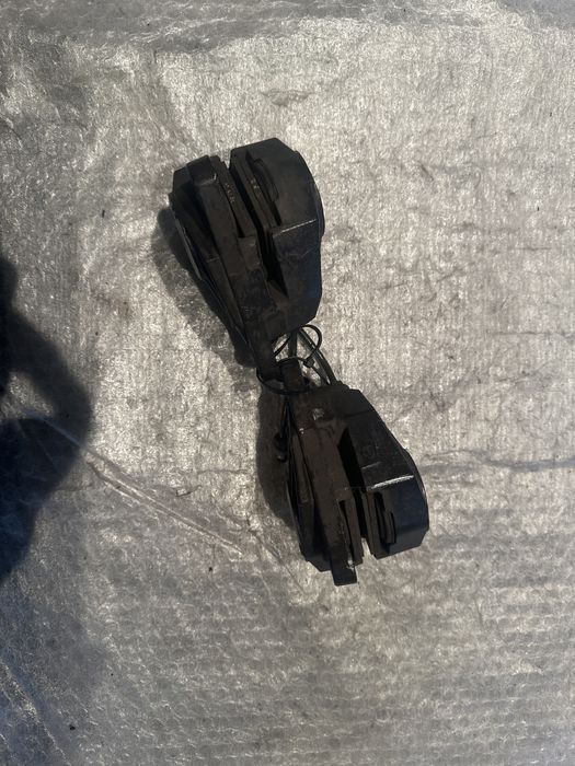 BMW K75 Zacisk Hamulcowy Lewy Przód + Klocki M749