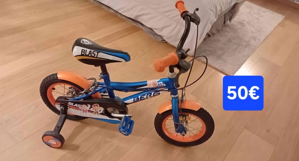 Varias bicicletas
