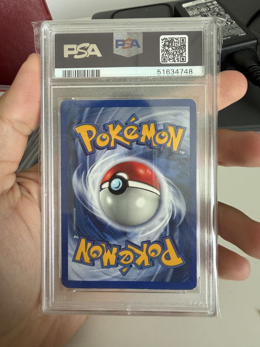 Carta pokemon graded ninetales holo shadowless base set