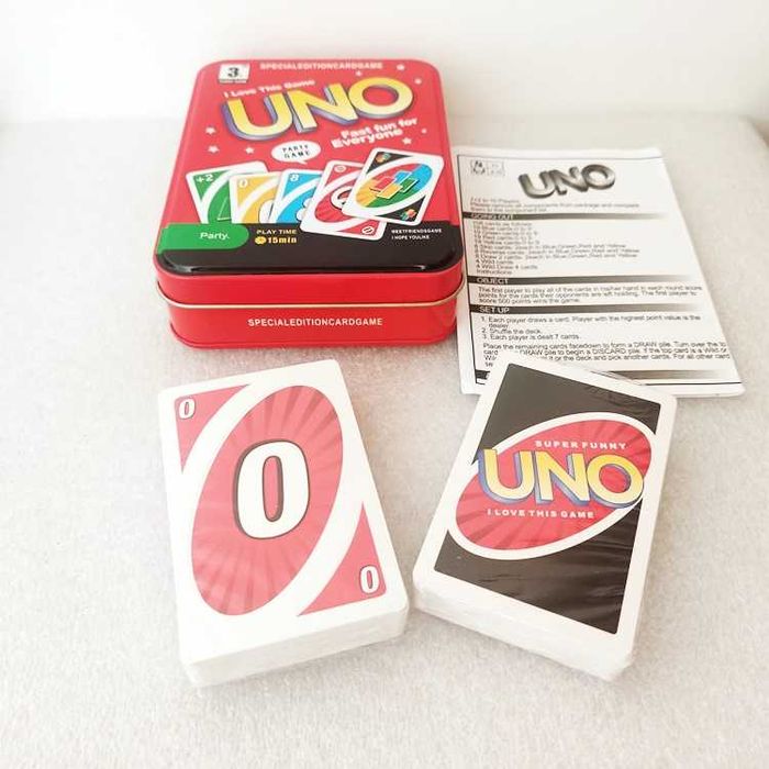 Cartas Uno Edição Especial em caixa metálica Novos em caixa