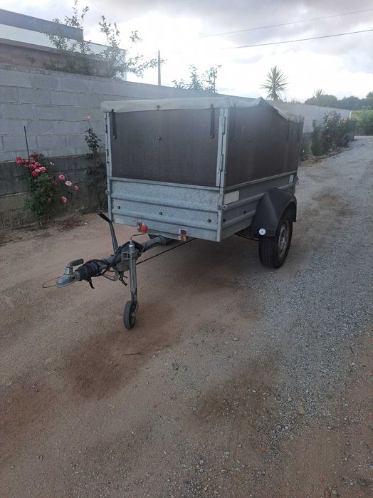 Atrelado para carro