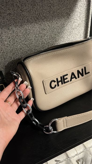 Продам сумочку жіночу