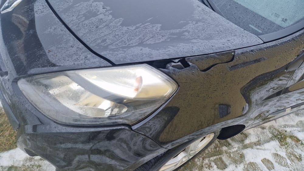 Renault clio 2011 uszkodzony