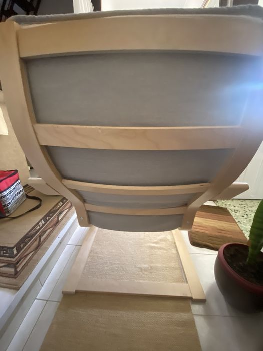 Poltrona Ikea cinza claro
