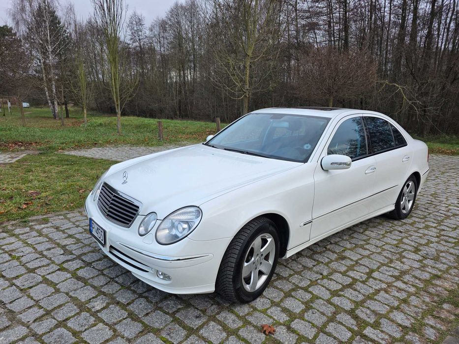Mercedes E320 4 Matic import Japonia