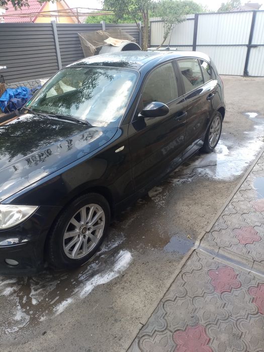 Продам BMW 1 Series 2005 року 1.6 бензин,механіка
E87