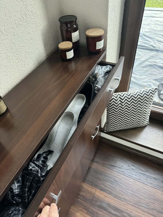 Szafka na buty praktycznie nowa