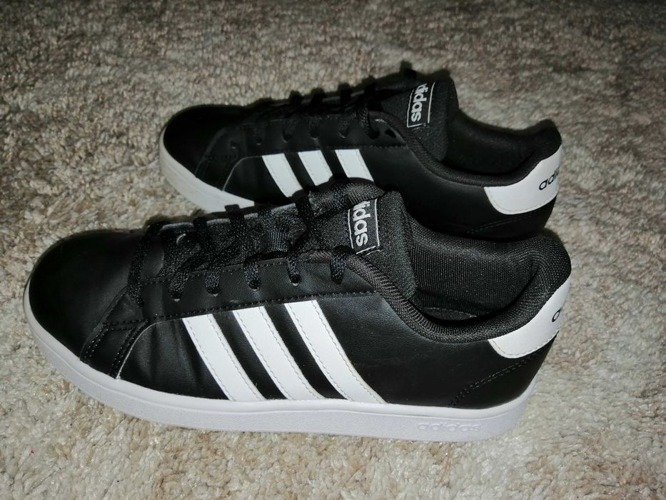 Adidas Grand Court sneakersy  młodzieżowe rozm 36.