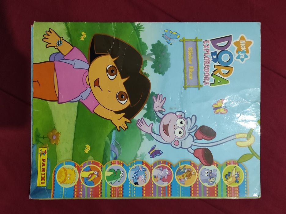 Caderneta Dora exploradora