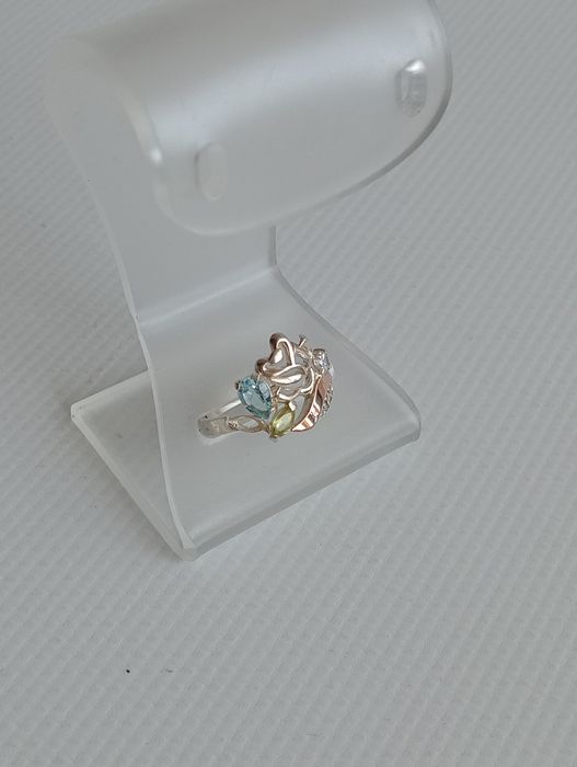 Каблучка зі срібла 925 та з природнім каменем топаз,гранат та  з фіані