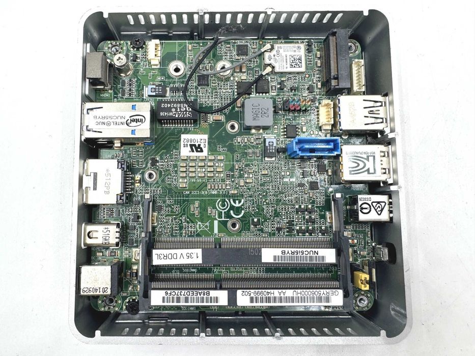 Міні-пк Intel NUC5i5RYK - i5-5250u - 4gb / 64gb ssd - wifi/bluetooth