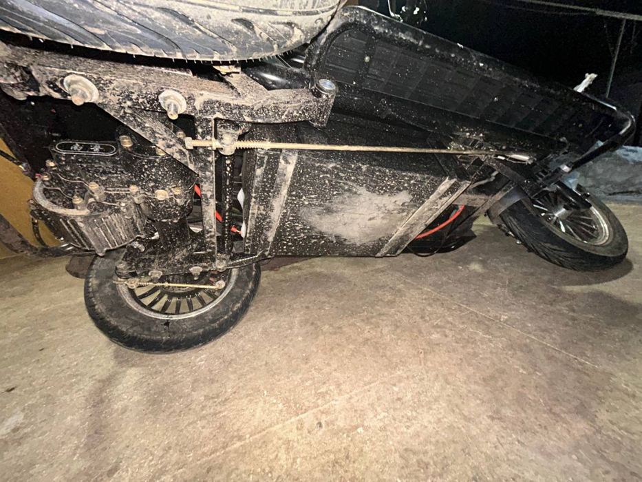 Продам трьохколісний електроскутер