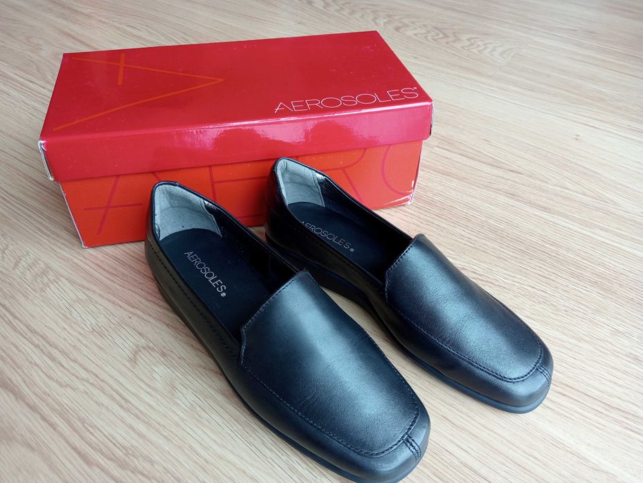 sapato de mulher preto novo