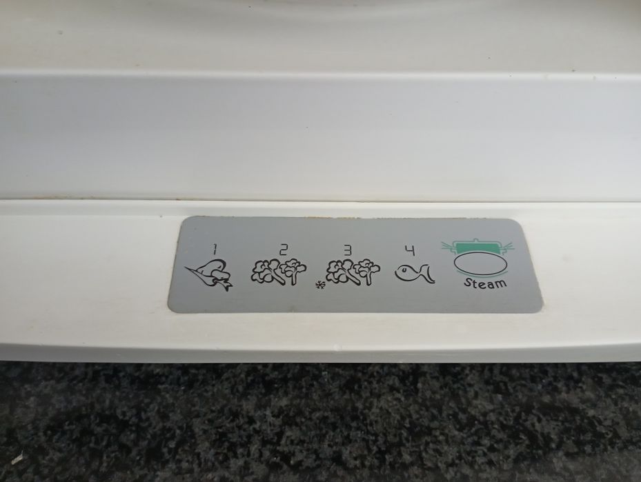 Microondas, marca Whirlpool