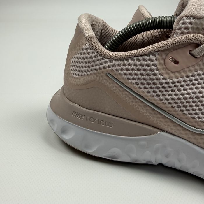 Кросівки Nike Renew Run 2 CU3505-602  39 р 25см