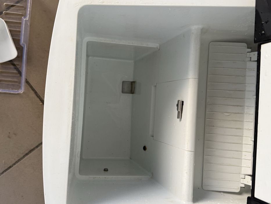 Льодогенератор Професійний  Frosty HZB-15-S Італія