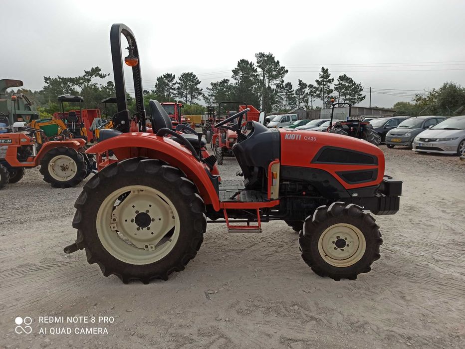 Tractor/Trator Kioti CK35  Arco