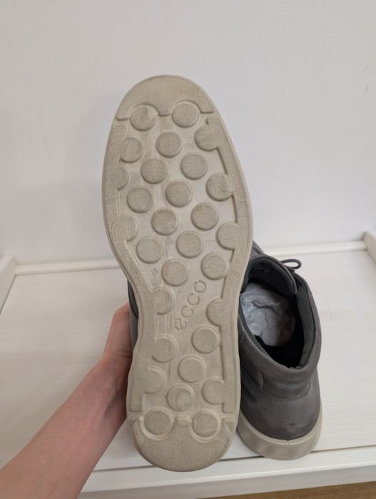 Продам черевики Ecco