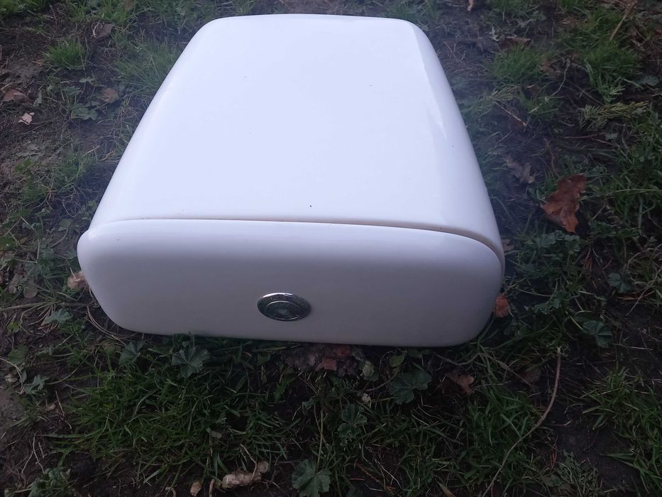 Spłucznka  dolnopłuk ceramiczny