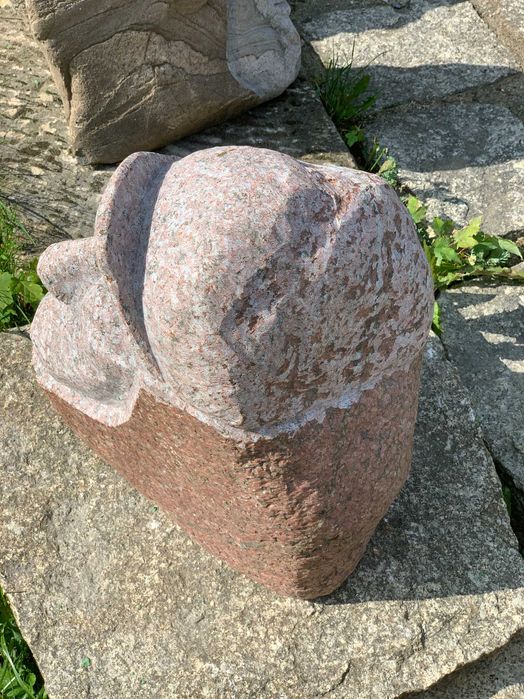 Rzeźba - Kamień - wys-37 cm
