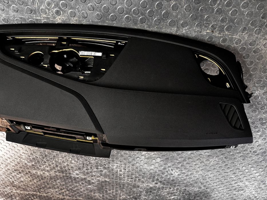 Торпедо Audi A4 B9 2015-2024