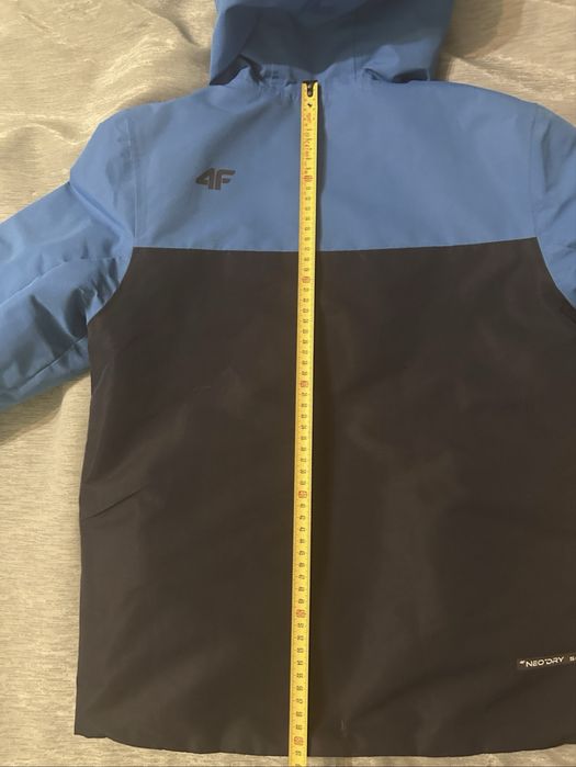 Куртка 4F демісезон(рання весна) розмір 152