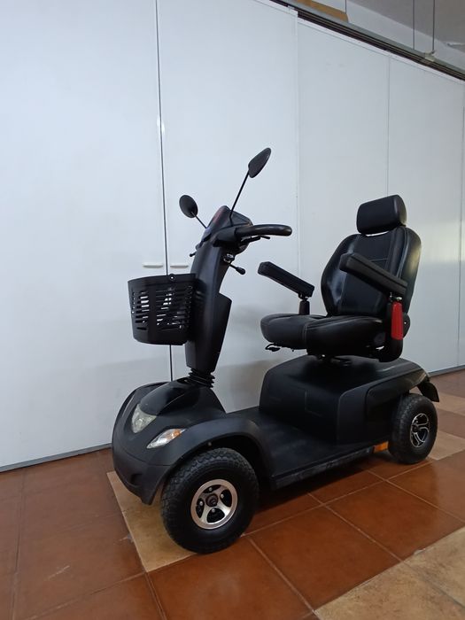 Scooter elétrica Invacare Comet Alpine