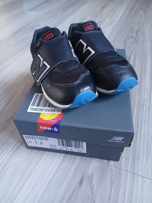 Buty chłopięce New Balance rozm.26