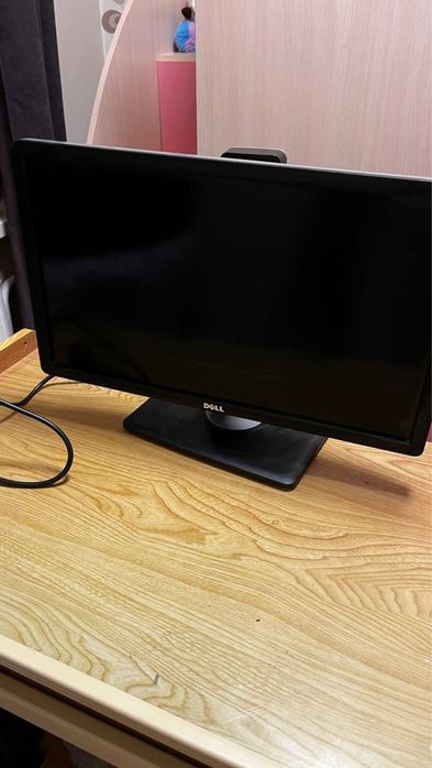 Монитор DELL 22 дюйма