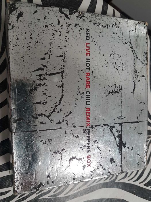 Cd Box red Live hot rare chili remix peppers