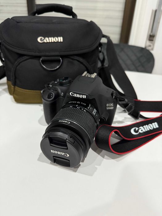Máquina Fotográfica Canon 1200D