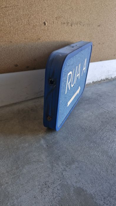 Sinal indicatorio de rua