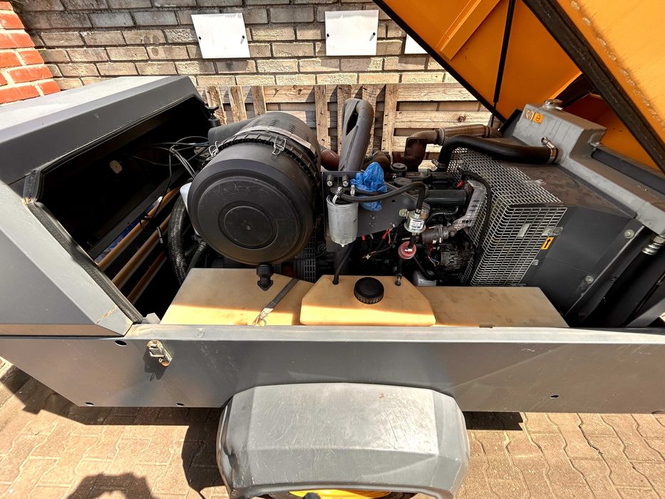 Sprężarka Śrubowa kompresor Atlas Copco XAS 137