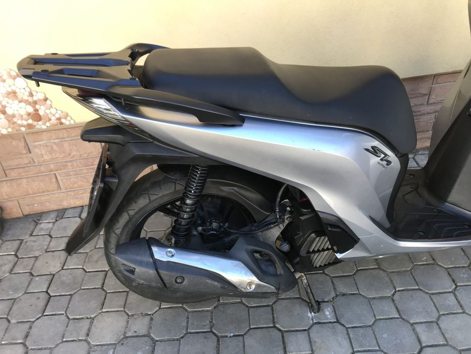 з документами HONDA SH 125 рік 2017    ne sh 150 sh300 sh350