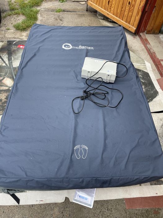 Матраци противопролежневий з компресором LEGACY XL, INVACARE