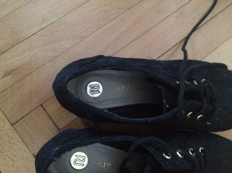 Buty River Island