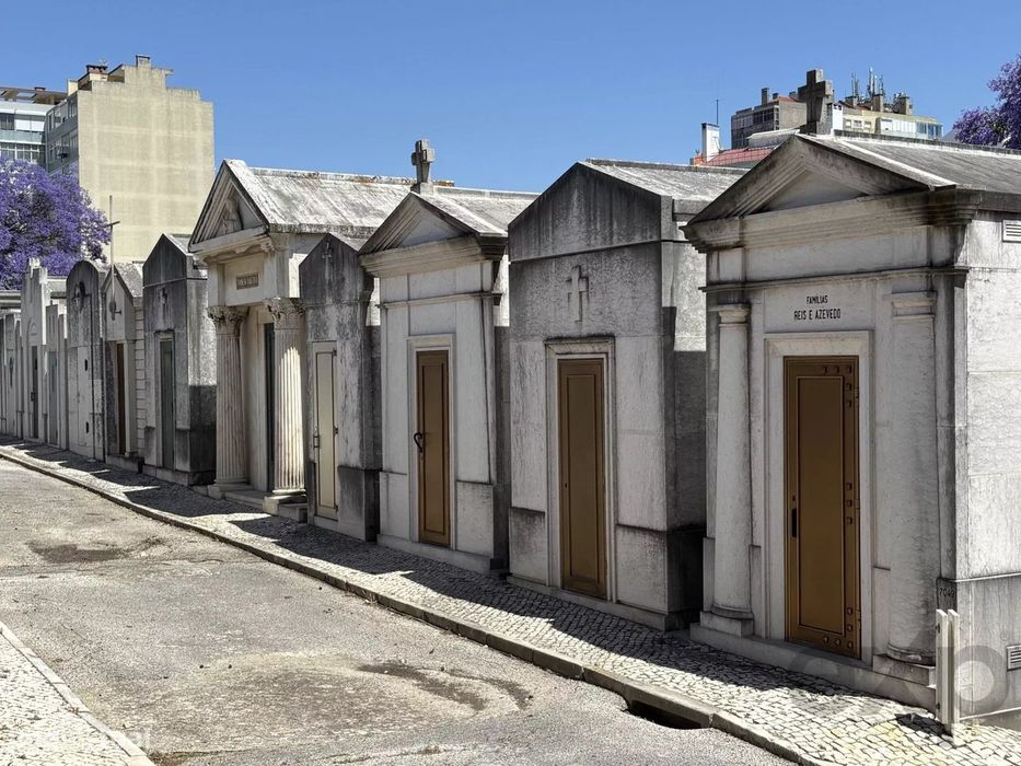 Jazigo à Venda - "Cemitério dos Prazeres - Lisboa