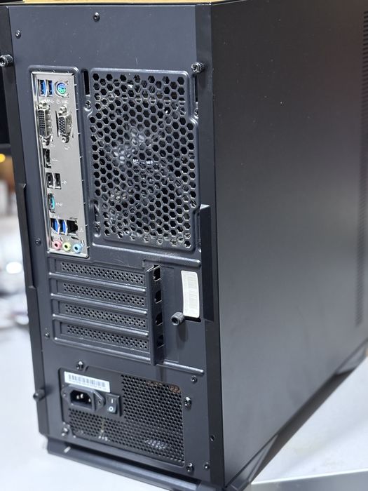 Cmputador Fixo AMD Ryzen 7