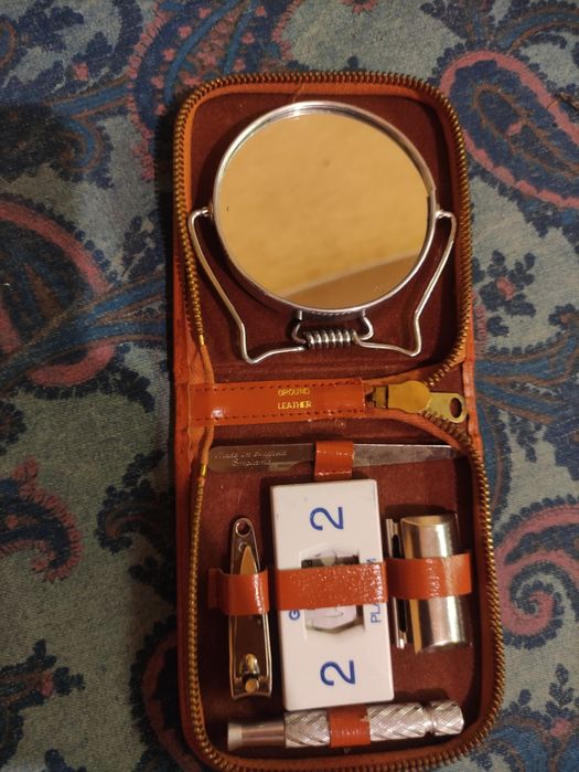 Британський несесер із бритвою Gillette Tech Y1 (1953)