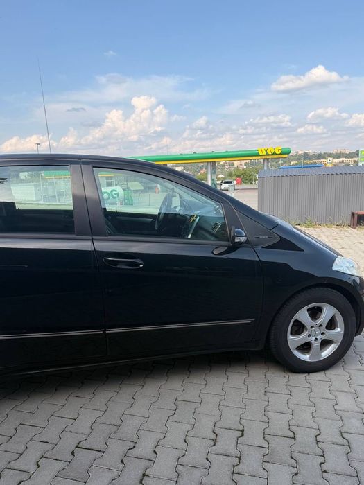 Машина Mercedes a-150