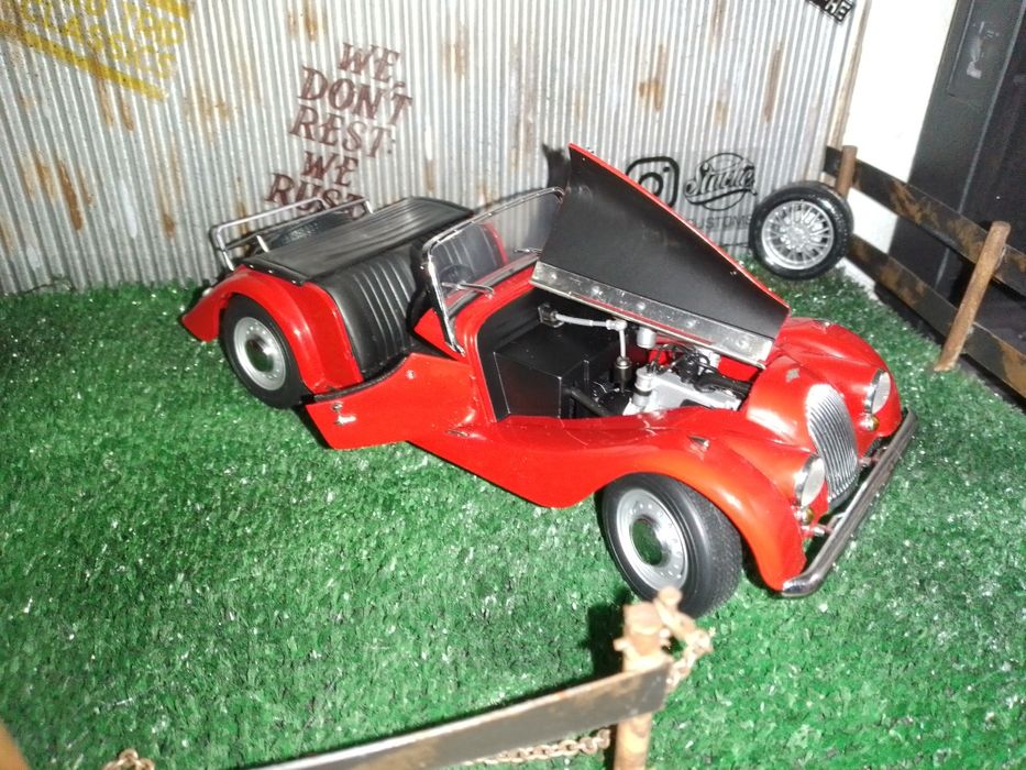 Miniatura 1/18 Morgan Kyosho
