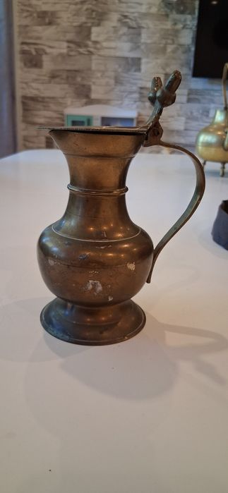 Dzbanek mosiezny