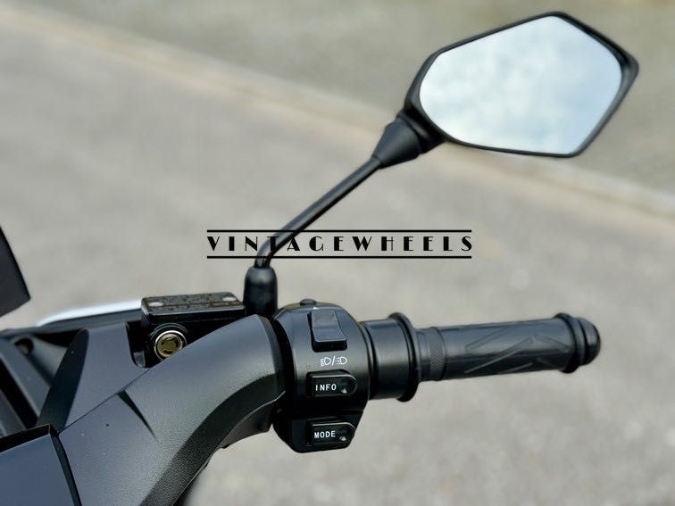 SEAT MÓ 125 – 2024 – Apenas 1.400 km – Scooter Elétrica