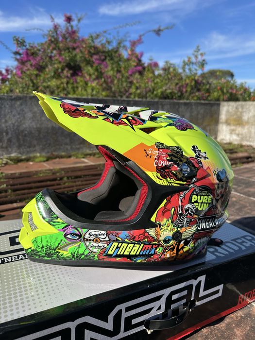 Capacete Oneal amarelo novo