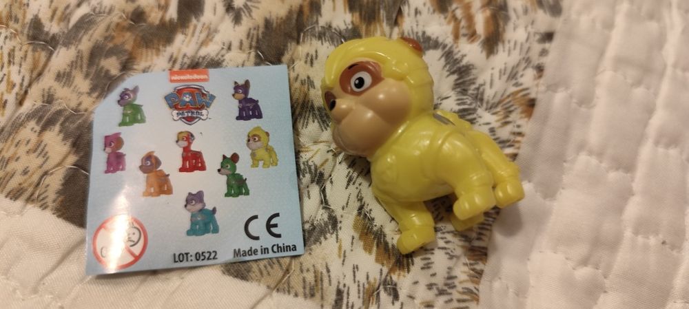 Figurka z serii Psi patrol jogurty Miami rubble