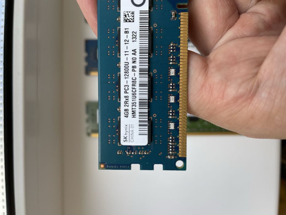Оперативна памʼять DDR3 16GB Hynix 4 по 4GB на 1600 Mhz