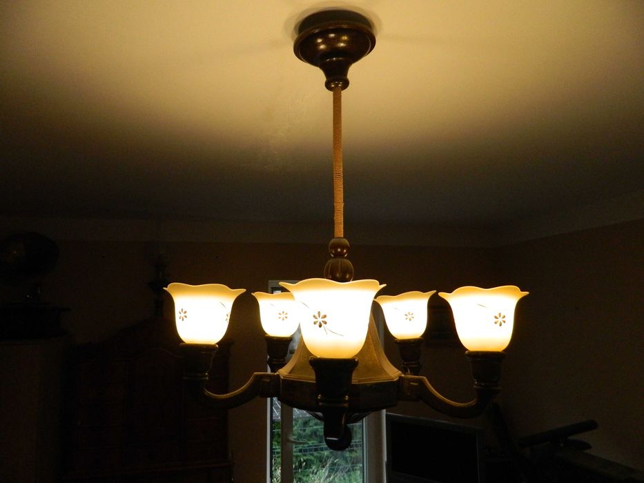 Ładna przedwojenna lampa