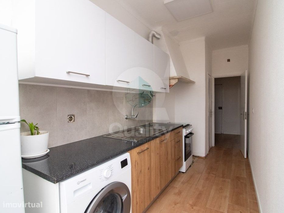 Apartamento T1 — Alto Do Seixalinho, Santo André E Verderena, Setúbal