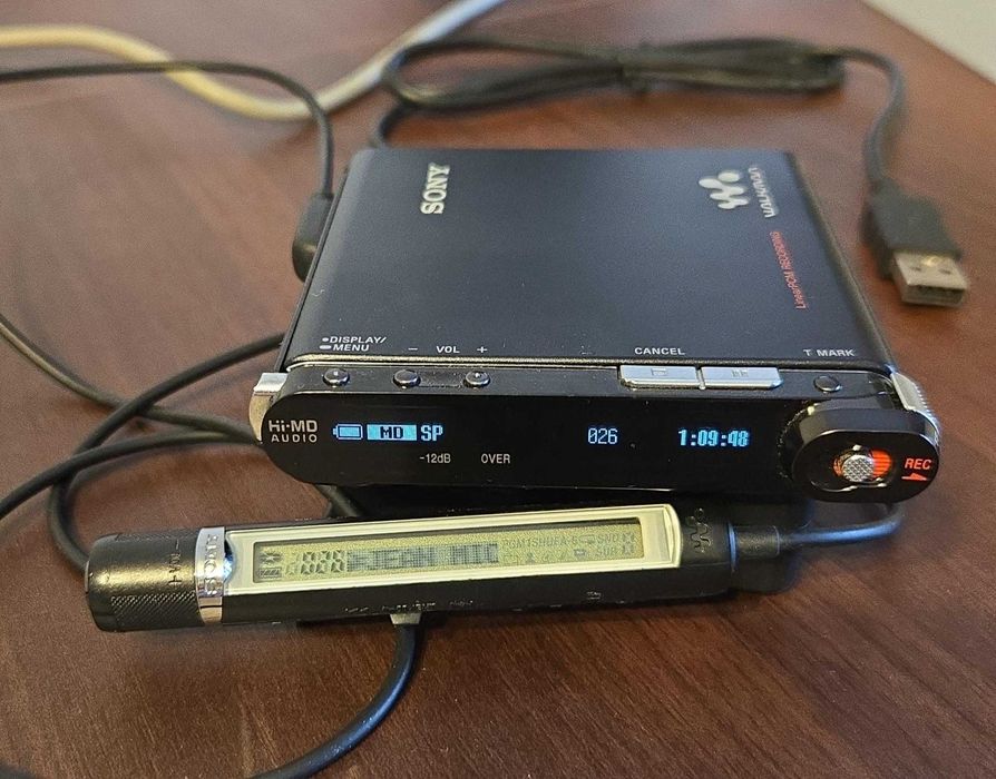 SONY MiniDisc RH1 walkman
